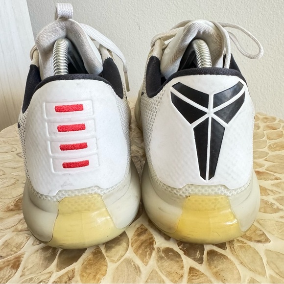 Nike Kobe 10 Fundamentals Mens Sneakers Athletic Shoes size 9 - Picture 7 of 12